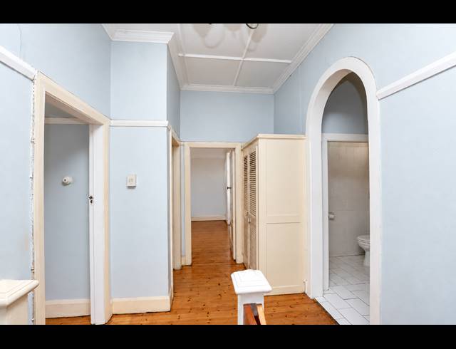 2.5 BEDROOM APARTMENT FOR SALE IN ESSENWOOD